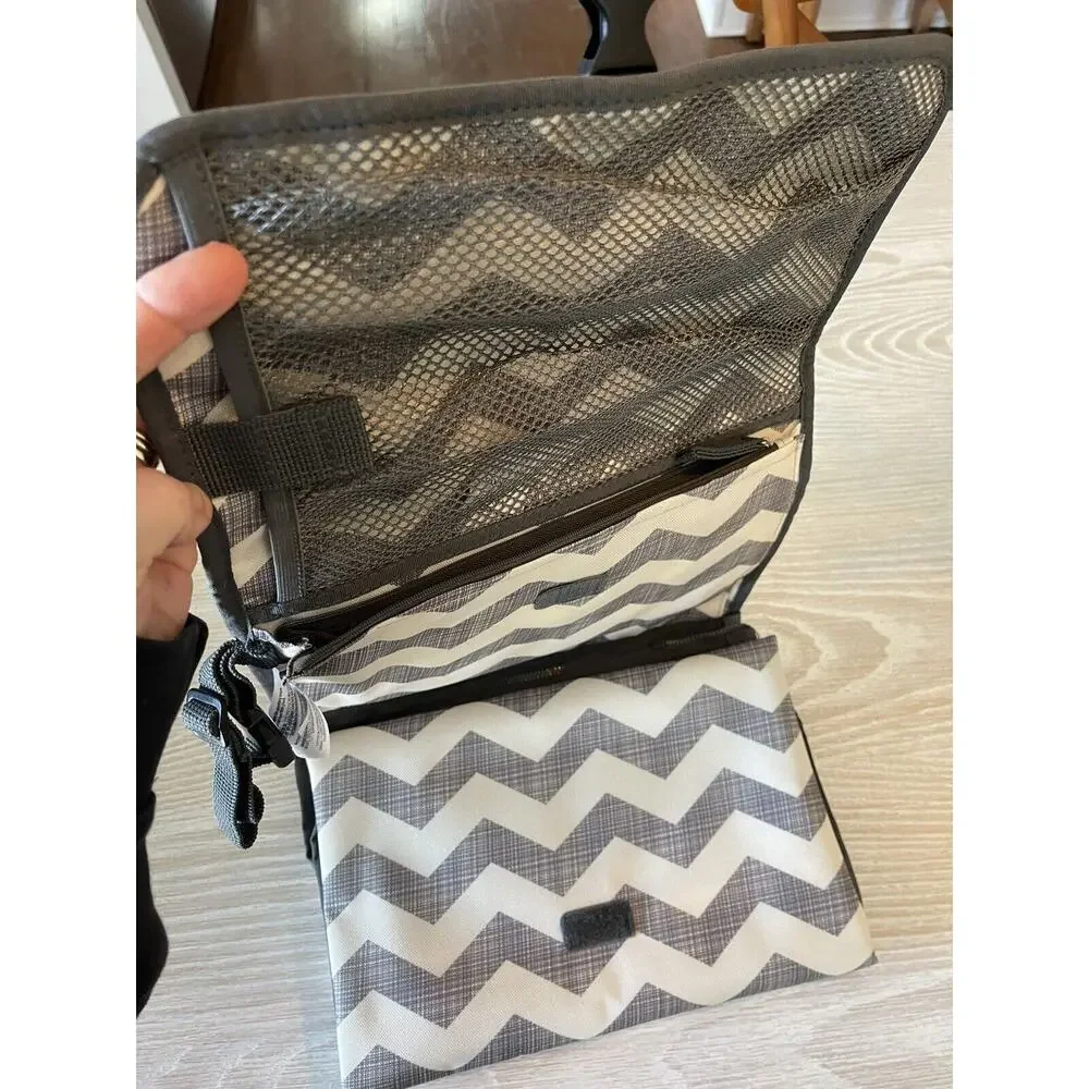 New Skip Hop Pronto Baby Portable Changing Station & Diaper Changing Pad Chevron